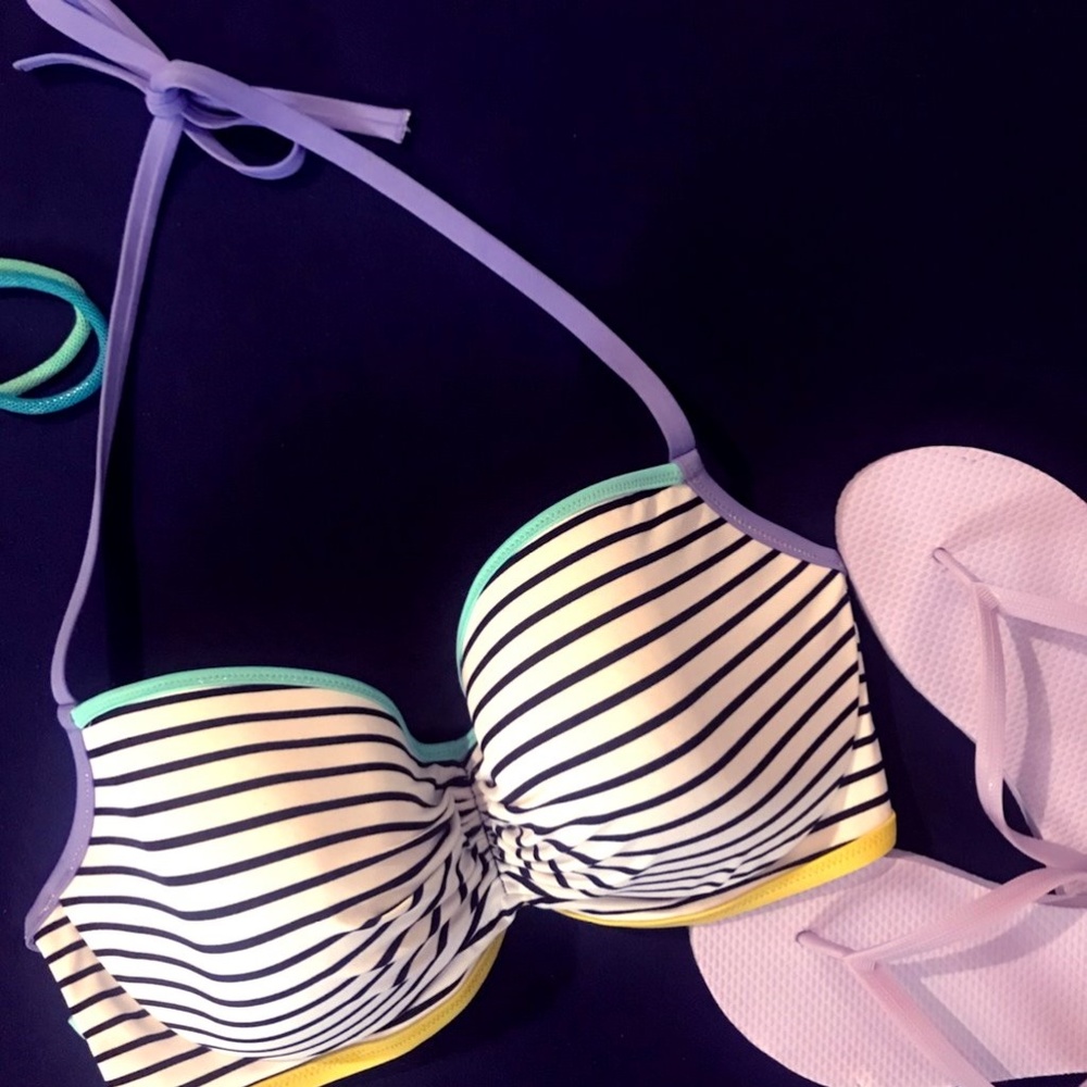 Victoria's Secret 36DD Striped Bikini Top